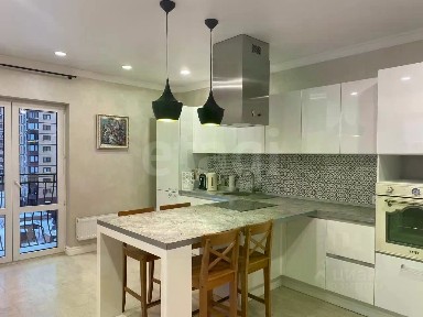 Сдается 3-комн. квартира, 105 м²