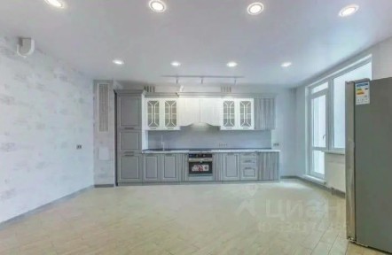 Продается 2-комн. квартира, 69,8 м²