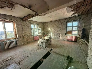 Продается 5-комн. квартира, 95 м²