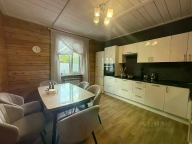 Продается 2-этажный дом, 160 м²