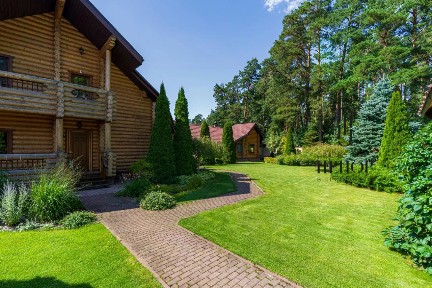 Продается 2-этажный дом, 200 м²