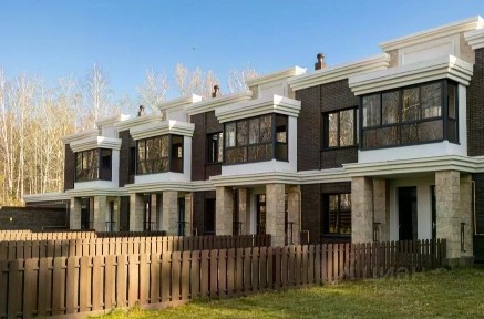 Продается 3-этажный таунхаус, 250 м²