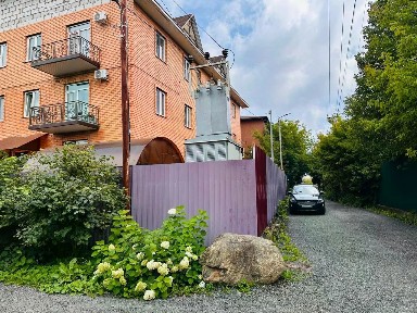 Продается квартира свободной планировки, 138 м²