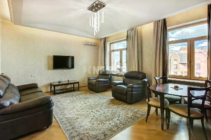 Сдается 3-комн. квартира, 131 м²