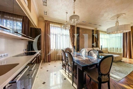 Продается 2-комн. квартира, 115,8 м²