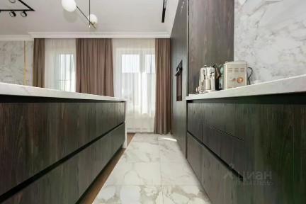 Продается 3-комн. квартира, 101 м²