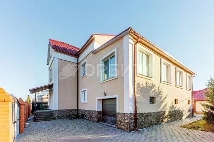 Продается 2-этажный дом, 365 м²