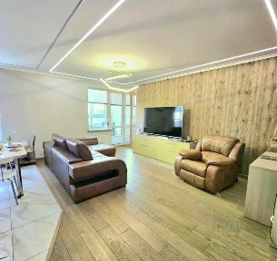 Продается 4-комн. квартира, 120 м²