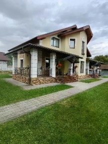Продается 2-этажный дом, 240 м²