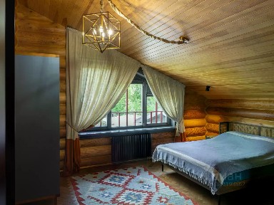 Продается 2-этажный дом, 200 м²