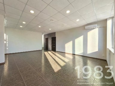 Продается 3-этажный дом, 378,2 м²