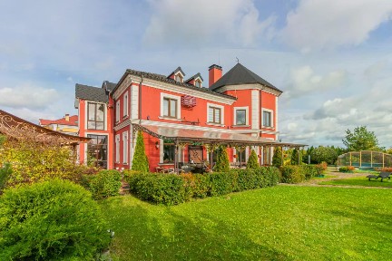 Продается 2-этажный коттедж, 228 м²