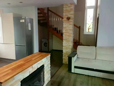 Продается 2-этажный дом, 150 м²