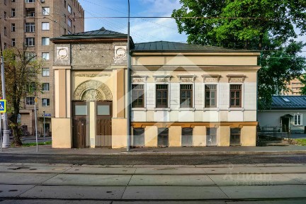 Продается здание, 605,6 м²