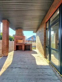 Продается 1-этажный дом, 160 м²