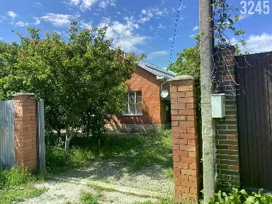 Продается 2-этажный дом, 160 м²