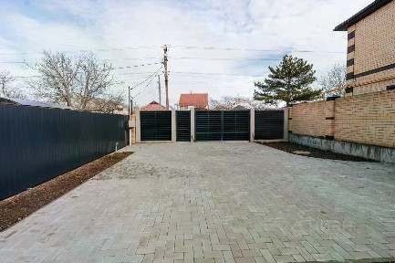 Продается 2-этажный дом, 218 м²