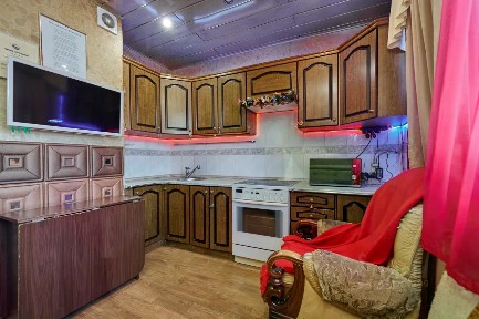 Продается 1/2 квартиры, 74,5/45,1/10,2 м²