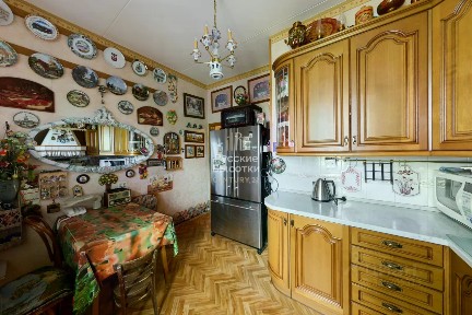Продается 4-комн. квартира, 121,4 м²