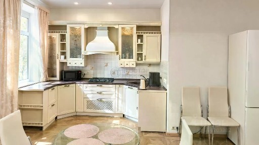 Продается 2-комн. квартира, 65 м²