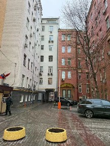 Продается 4-комн. квартира, 203,4 м²