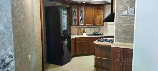 Сдается 5-комн. квартира, 200 м²