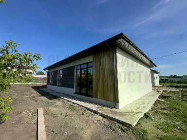 Самарская область, Красноярский район, Светлое Поле с/пос, Малая Царевщина село, ул. Вольная, 8