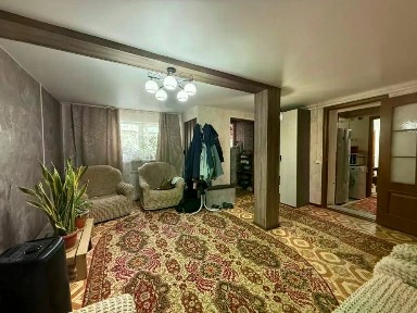 Продается 5-комн. квартира, 109,8 м²