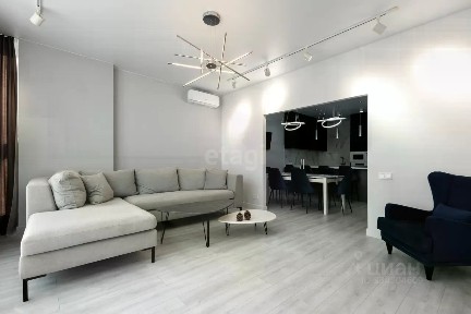 Продается 2-комн. квартира, 89,3 м²