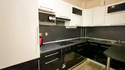 Продается 2-комн. квартира, 42 м²