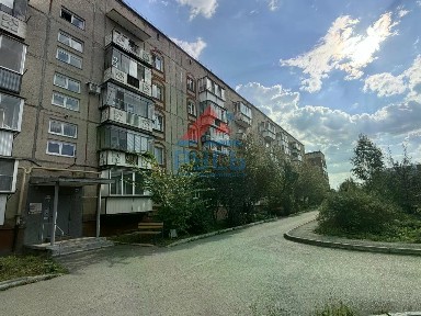 Продается 2-комн. квартира, 49,6 м²
