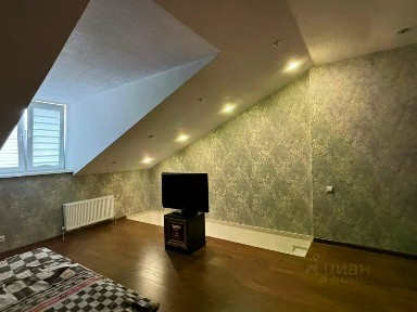 Продается 1-комн. квартира, 65 м²
