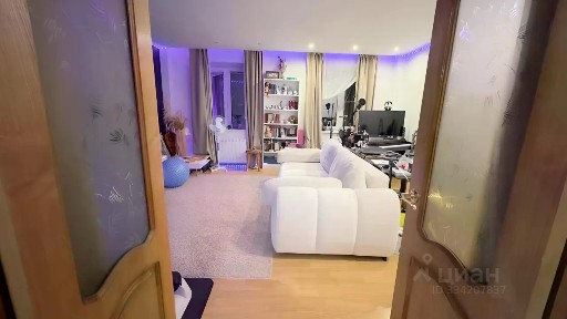 Продается 2-комн. квартира, 69,6 м²