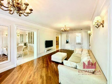 Сдается 5-комн. квартира, 142 м²