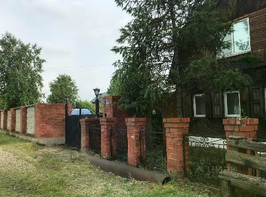 Сдается 2-этажный дом, 120 м²
