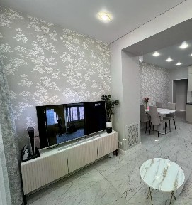 Продается 2-комн. квартира, 72 м²