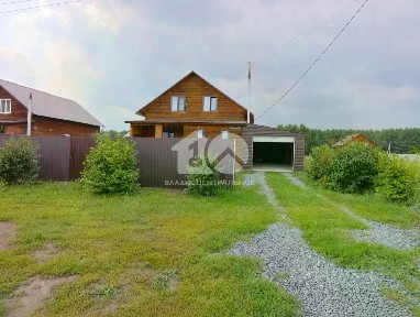 Продается 2-этажный дом, 160 м²