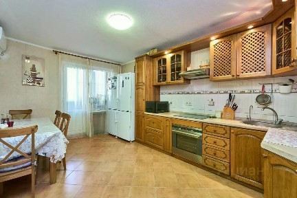 Продается 2-комн. квартира, 74 м²