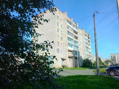 Ленинградская область, Бокситогорский район, Пикалевское городское поселение, Пикалево, ул. Горняков, 14