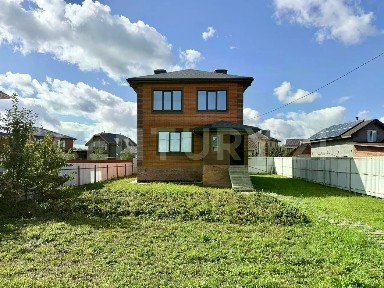 Продается 3-этажный дом, 185,1 м²