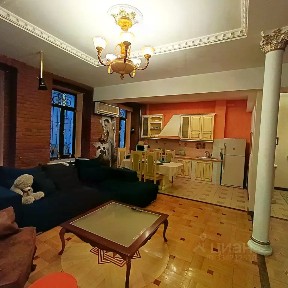 Сдается 2-комн. квартира, 79 м²