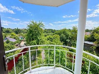 Продается 3-этажный дом, 230 м²