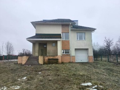 Продается 2-этажный дом, 201 м²