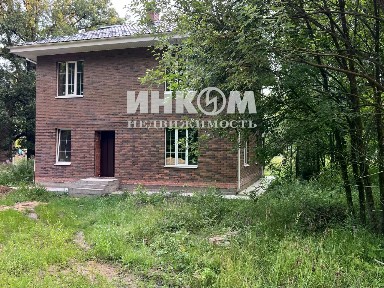 Продается 2-этажный дом, 170 м²