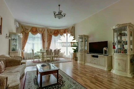 Продается 2-этажный таунхаус, 300 м²
