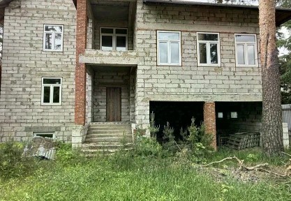 Продается 3-этажный дом, 449 м²