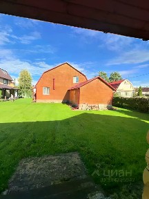 Продается 2-этажный дом, 235 м²