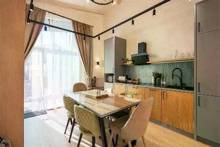 Продаются 2-комн. апартаменты, 100 м²
