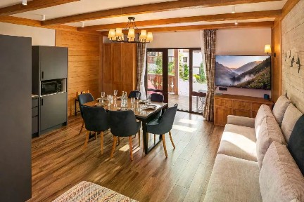 Продаются 2-комн. апартаменты, 60 м²