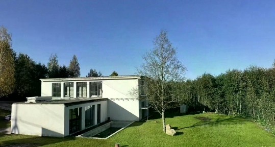 Продается 2-этажный дом, 340 м²